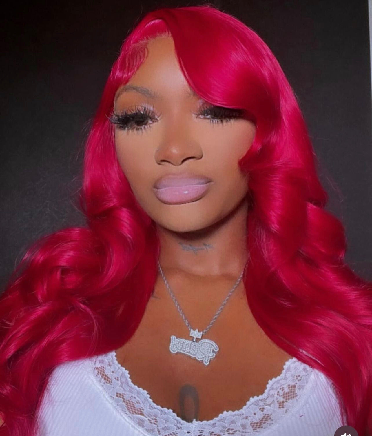 Magenta lace front unit